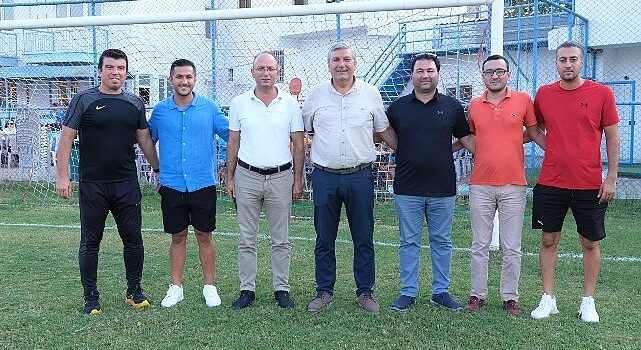 Başkan Topaloğlu’ndan futbolculara yemek