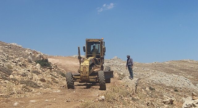 Çukurelma yayla yolunda bakım onarım ve yeni yol açma çalışması