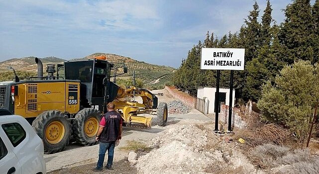 Didim Belediye Başkanı Hatice Gençay, Batıköy Mahallesi’nde uzun yıllardır yapılmayan yolun yapımını başlattı. Çalışmalar tüm hızıyla devam ediyor.