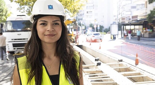 Girne Caddesi’ndeki yağmur suyu mazgalları yenileniyor