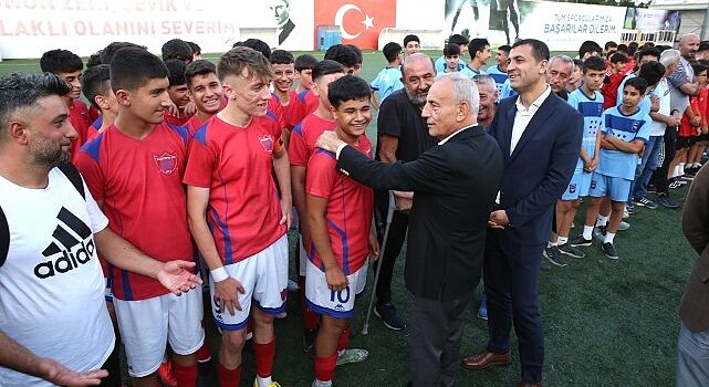 Hüseyin Göçek: Bu Turnuvada Türk Futbolunu Taşıyacak Yetenekler Var