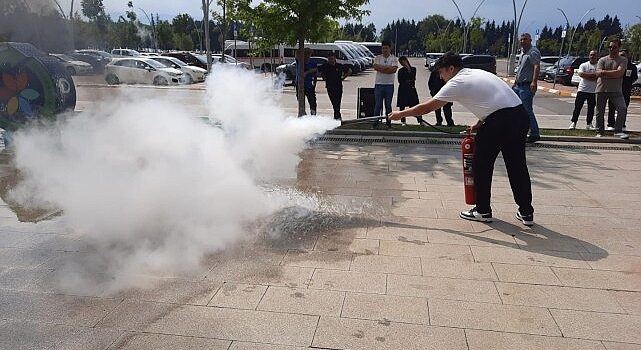 İtfaiyeden kongre merkezi personeline eğitim