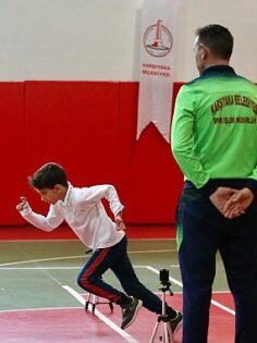 Karşıyaka Belediyesi çocukların spor yaşamına ışık oluyor