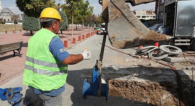 Konya Büyükşehir altyapı yenileme çalışmalarına devam ediyor