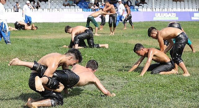 Yağlı güreşin büyük başpehlivanları Ulugazi Er Meydanı’na çıkıyor