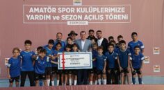 Zeytinburnu’ndaki Amatör Futbol Kulüplerine Nakit Desteği Devam Ediyor